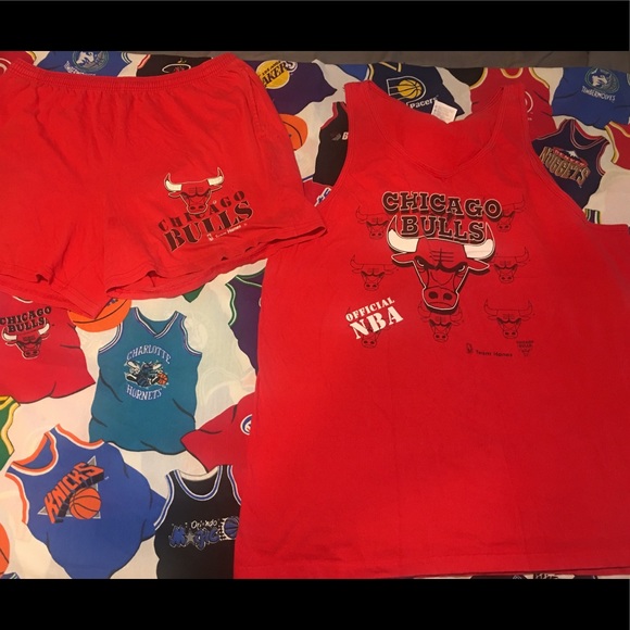 Hanes Other - Vintage Team Hanes Chicago Bulls tank top & shorts